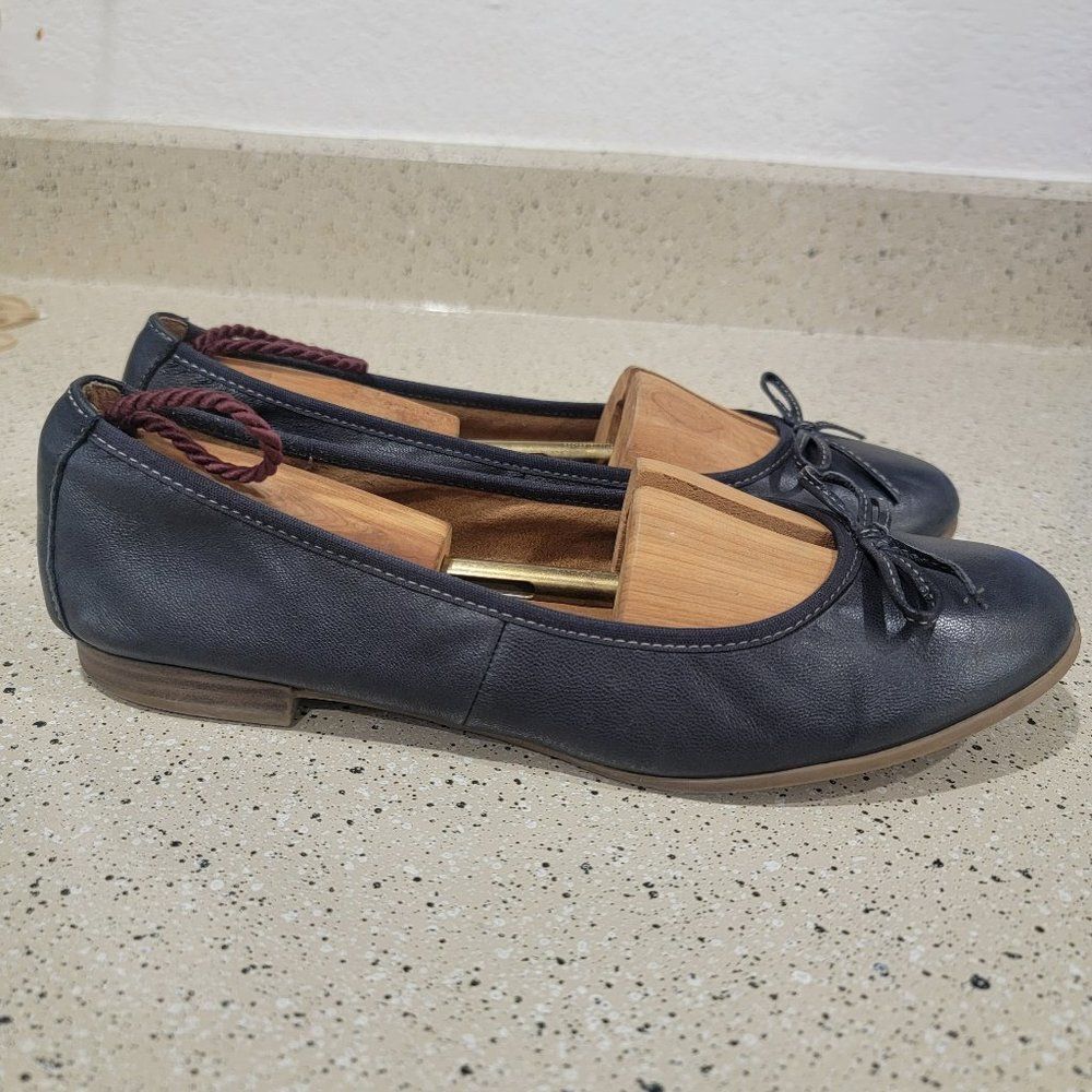 Tamaris Shoes Women's 40 Ballet Flats Leather Textured Cap Toe Bow Slip On